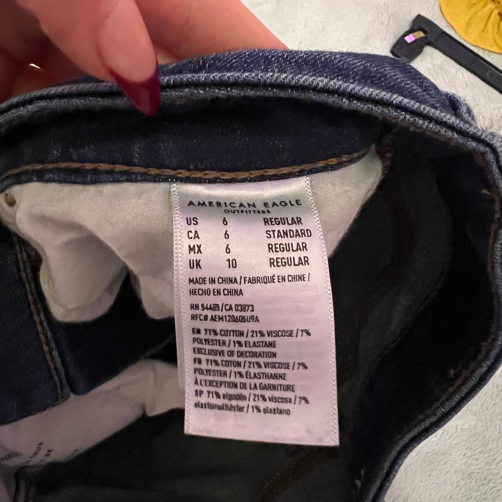 American Eagle skinny jeans, distressed, size 6